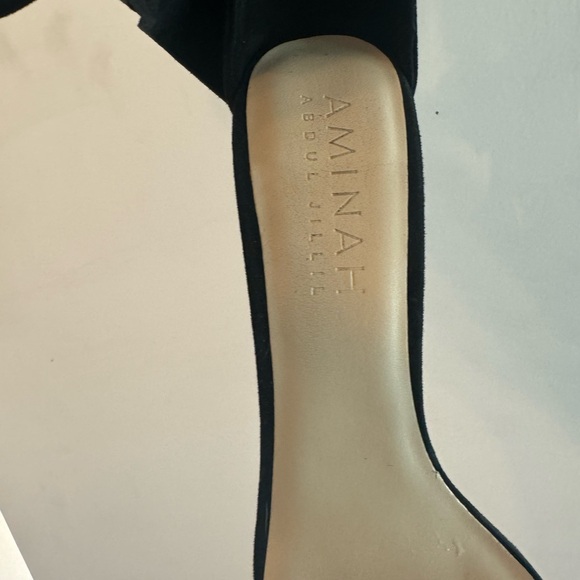 Amina Abdul Jillil black suede bow heels size 8 - Picture 5 of 7